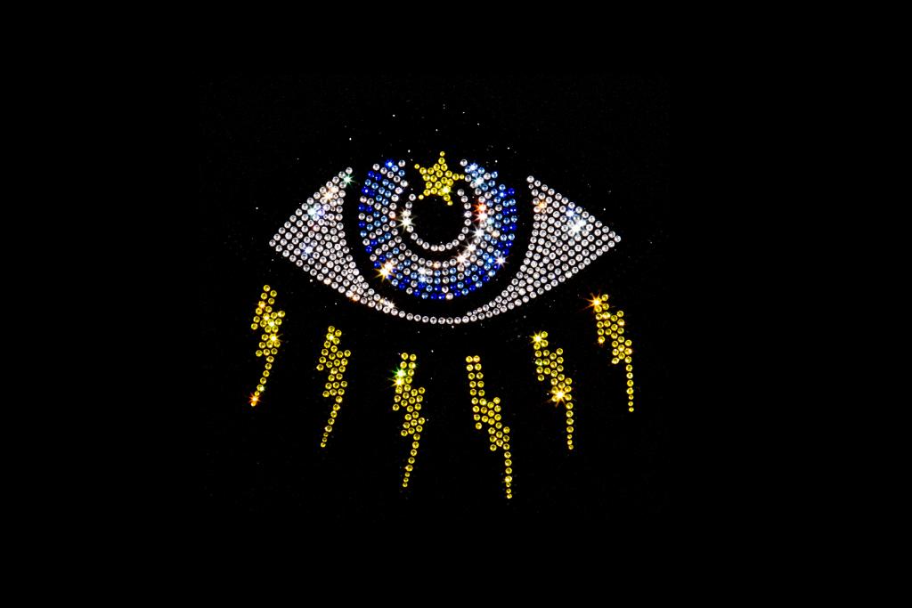 Rhinestop Evil Eye Thunder Iron on Rhinestone Design