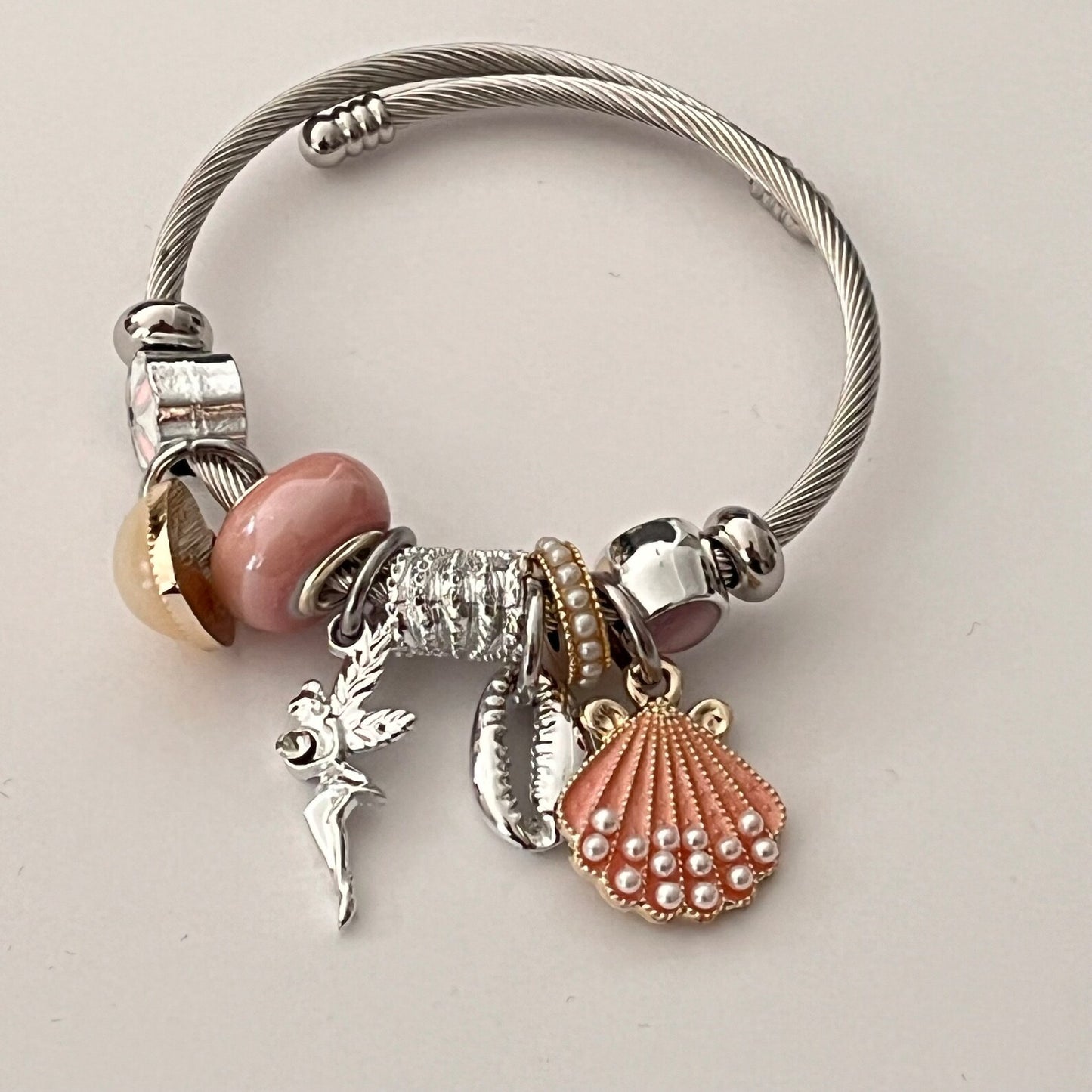 Seashell bracelet charm , Charm bracelets , bracelet for women , gift for girls , jewelry , women bracelet accessories