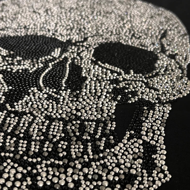 Pearl skull iron on rhinestone design / hot fix skull applique / skull heat transfer design / sparkle skull patch / bling bling skull